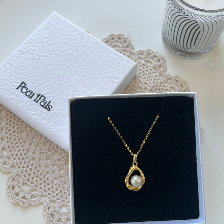Pearlpals gold vermeil textured 8mm pearl pendant necklace