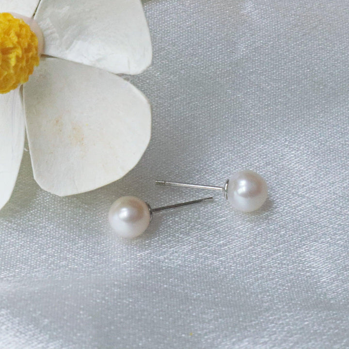 AAA freshwater pearl stud earrings in sterling silver - Pearlpals