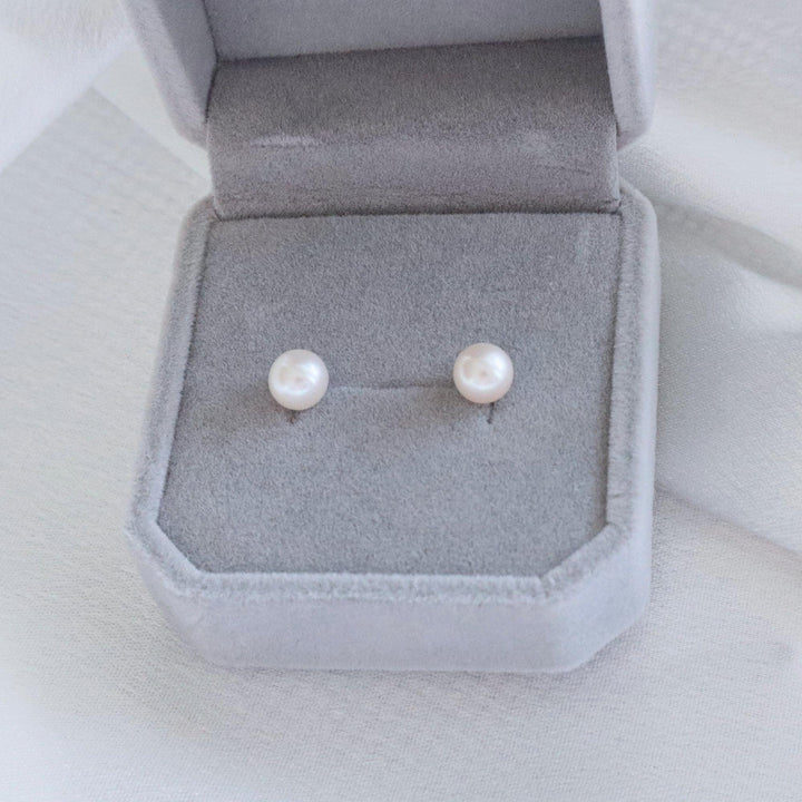 Pearlpals 6mm freshwater round pearl stud earrings in sterling silver