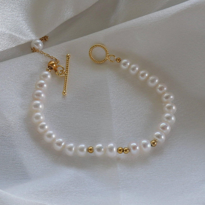 Pearlpals Freshwater pearl Bracelet with Toggle Clasp in Gold Plated