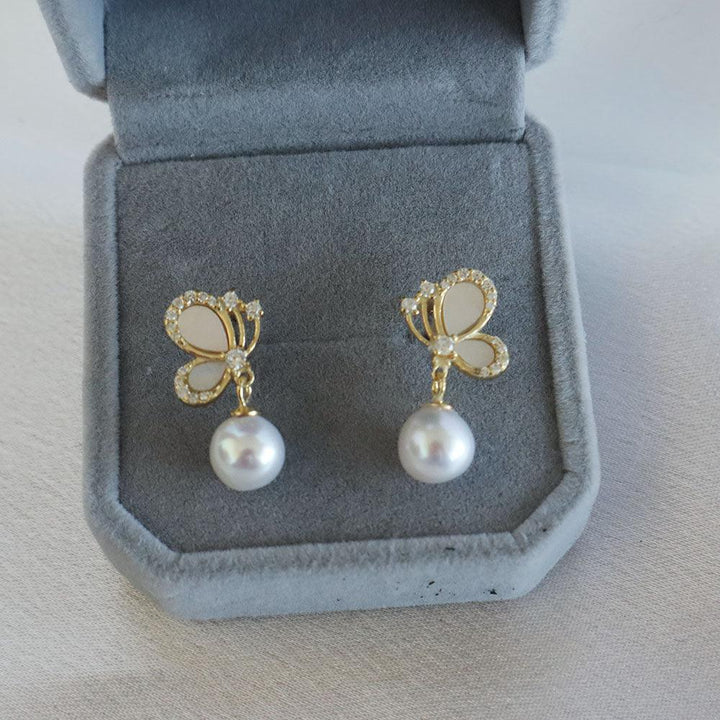 Butterfly - 7mm AA Freshwater Pearl Earrings in gold vermeil