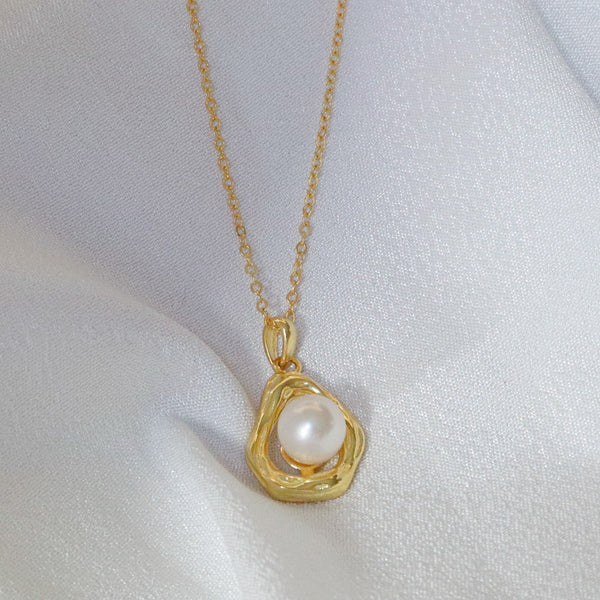Pearlpals gold vermeil textured 8mm pearl pendant necklace