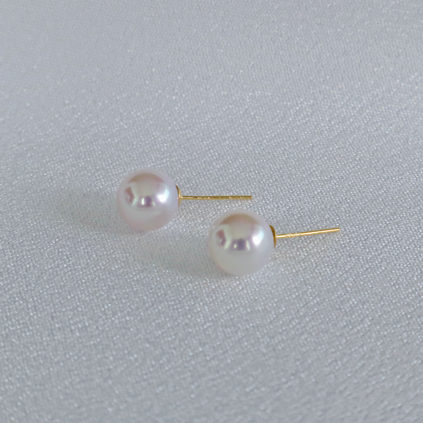 Pearlpals AAAA 7mm perfect pearl stud earrings in 18K, fine jewellery.