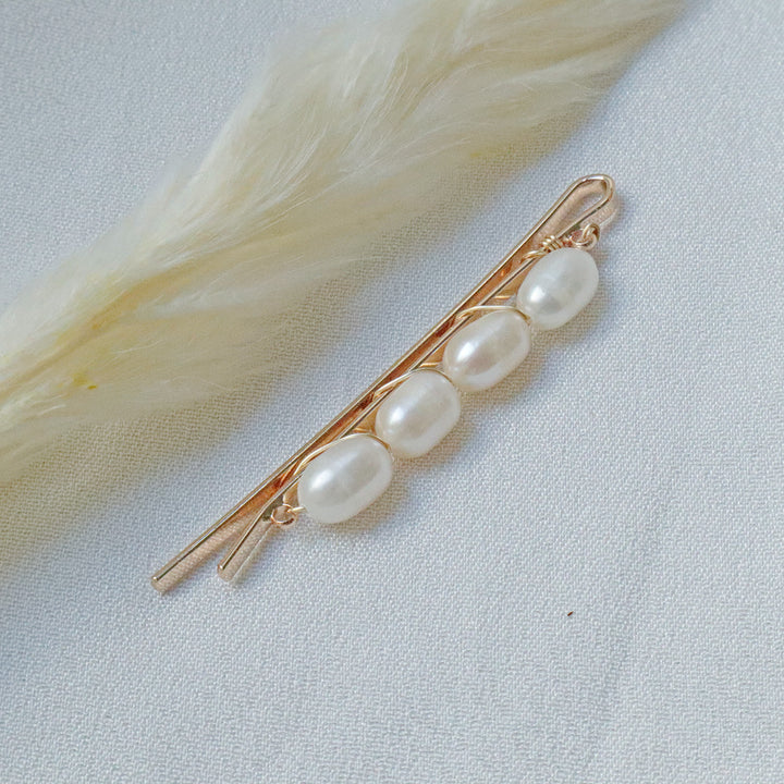 Pearlpals Gold-plated hair clip with genuine 5.5mm freshwater pearls