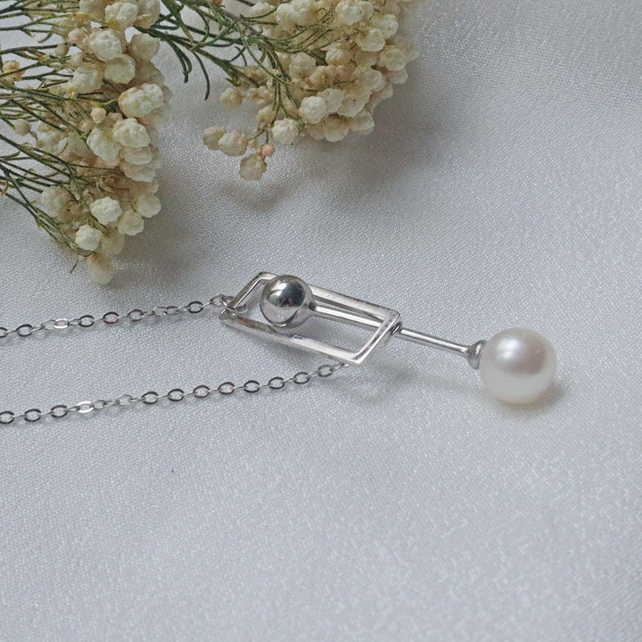 Pearlpals Scepter - 7mm freshwater Pearl Bracelet In Sterling Silver in a special design