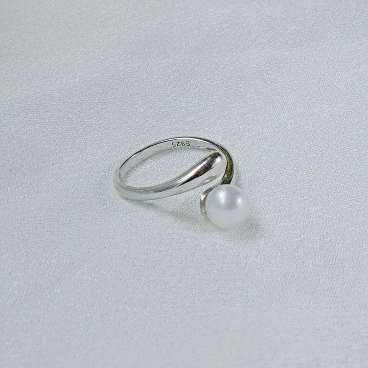 Pearlpals Chloe Sterling Silver Pearl Ring with 7mm AAA Freshwater Pearl
