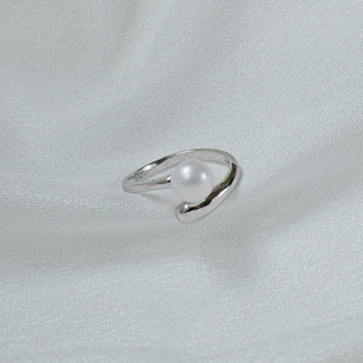 Pearlpals Chloe Sterling Silver Pearl Ring with 7mm AAA Freshwater Pearl