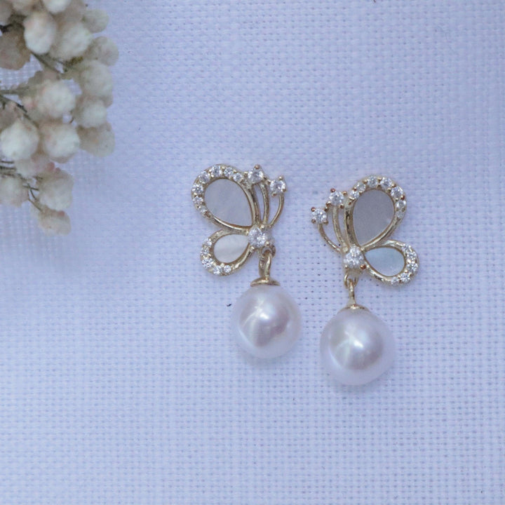 Butterfly - 7mm AA Freshwater Pearl Earrings in gold vermeil